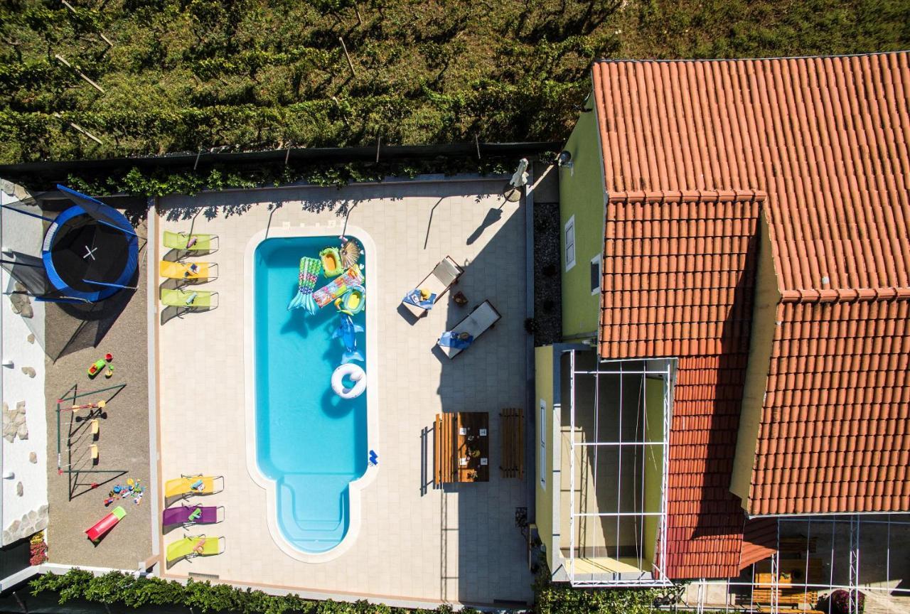 Holiday Residence Maja Katuni 外观 照片