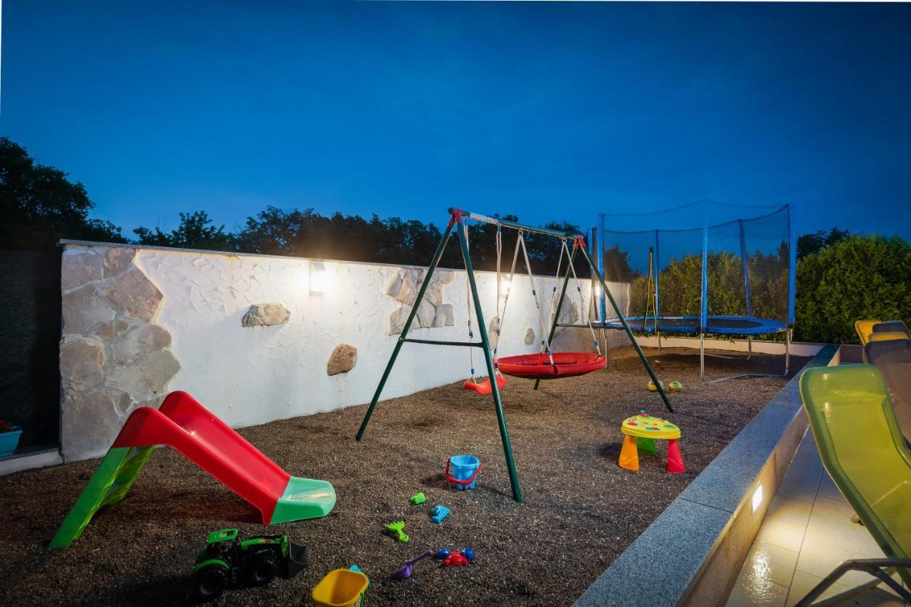 Holiday Residence Maja Katuni 外观 照片